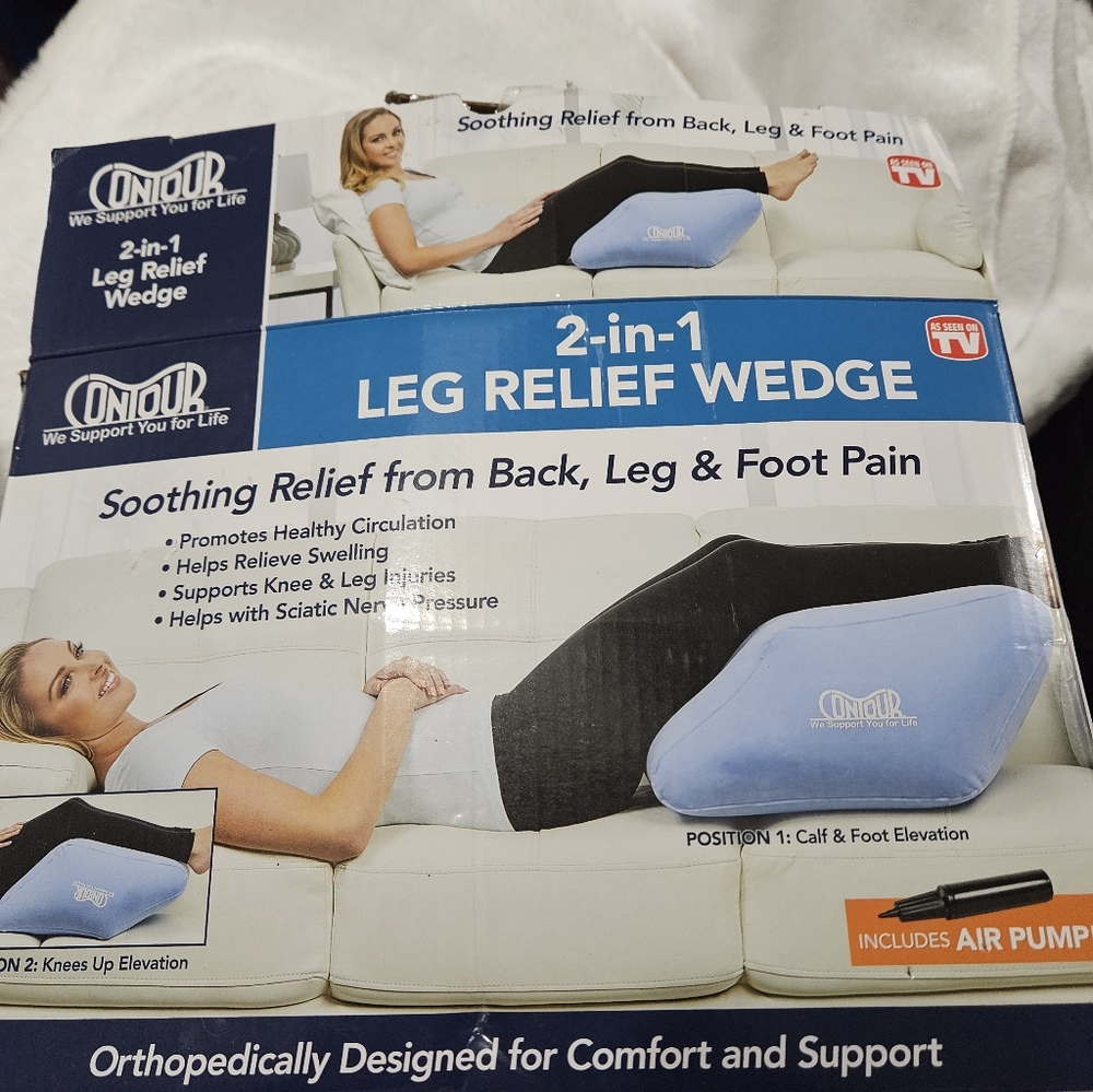 2-in-1 Leg Relief Wedge Pillow - Light Blue